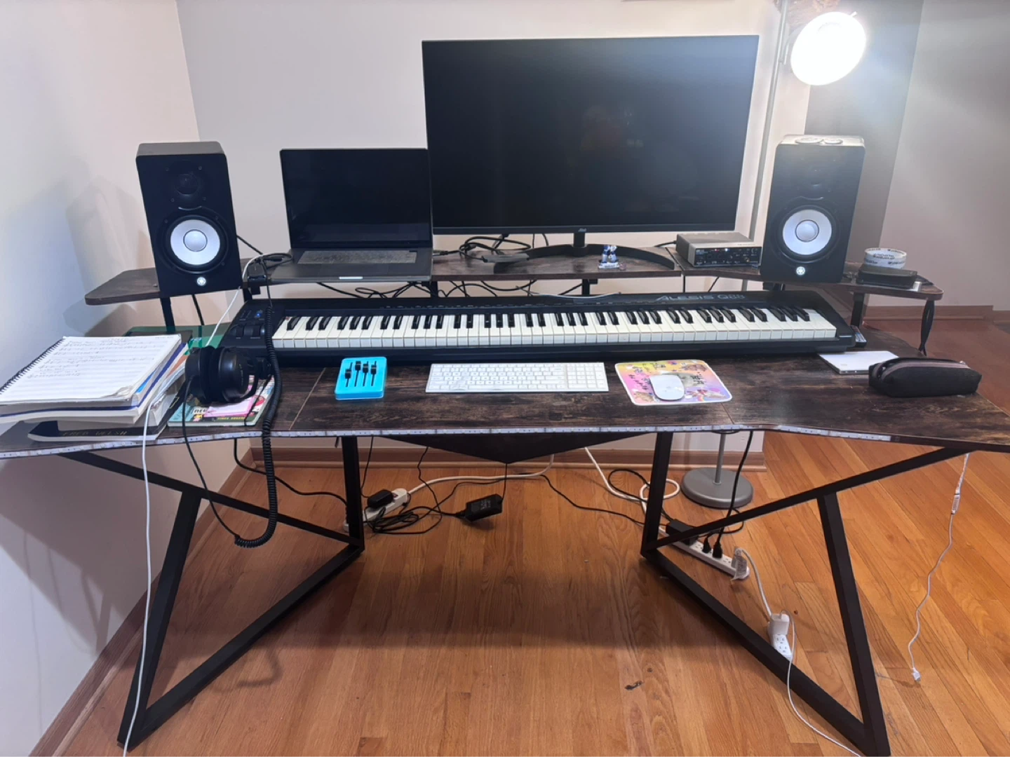 71inch gaming or music desk