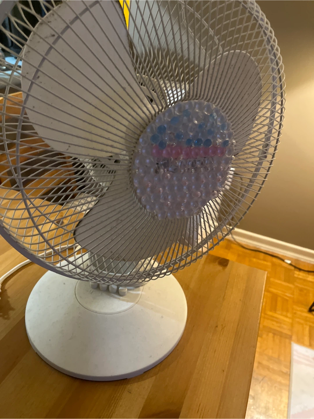 White Oscillating Desk Fan