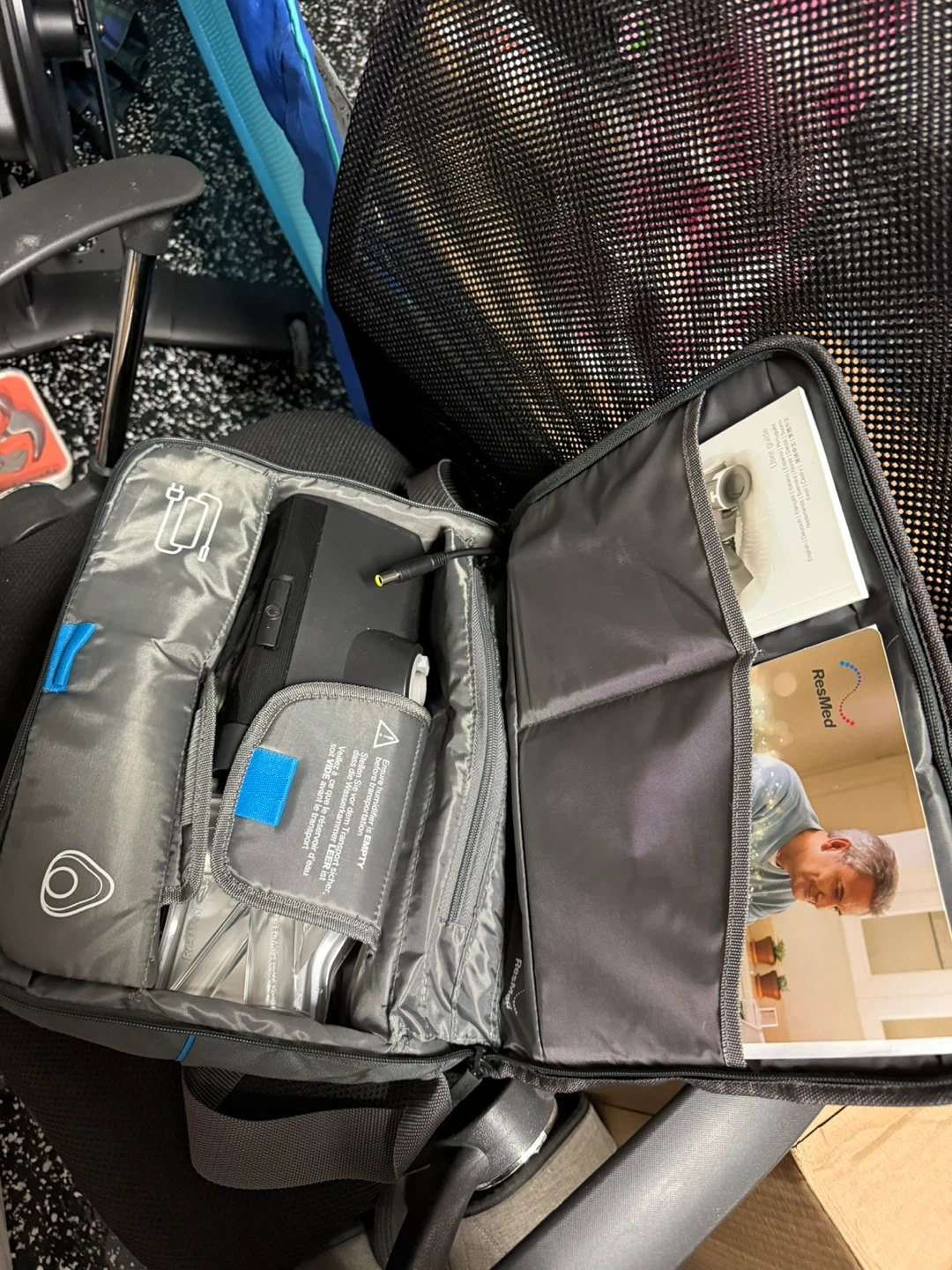 ResMed AirSense 10 AutoSet CPAP with Travel Bag - photo 2