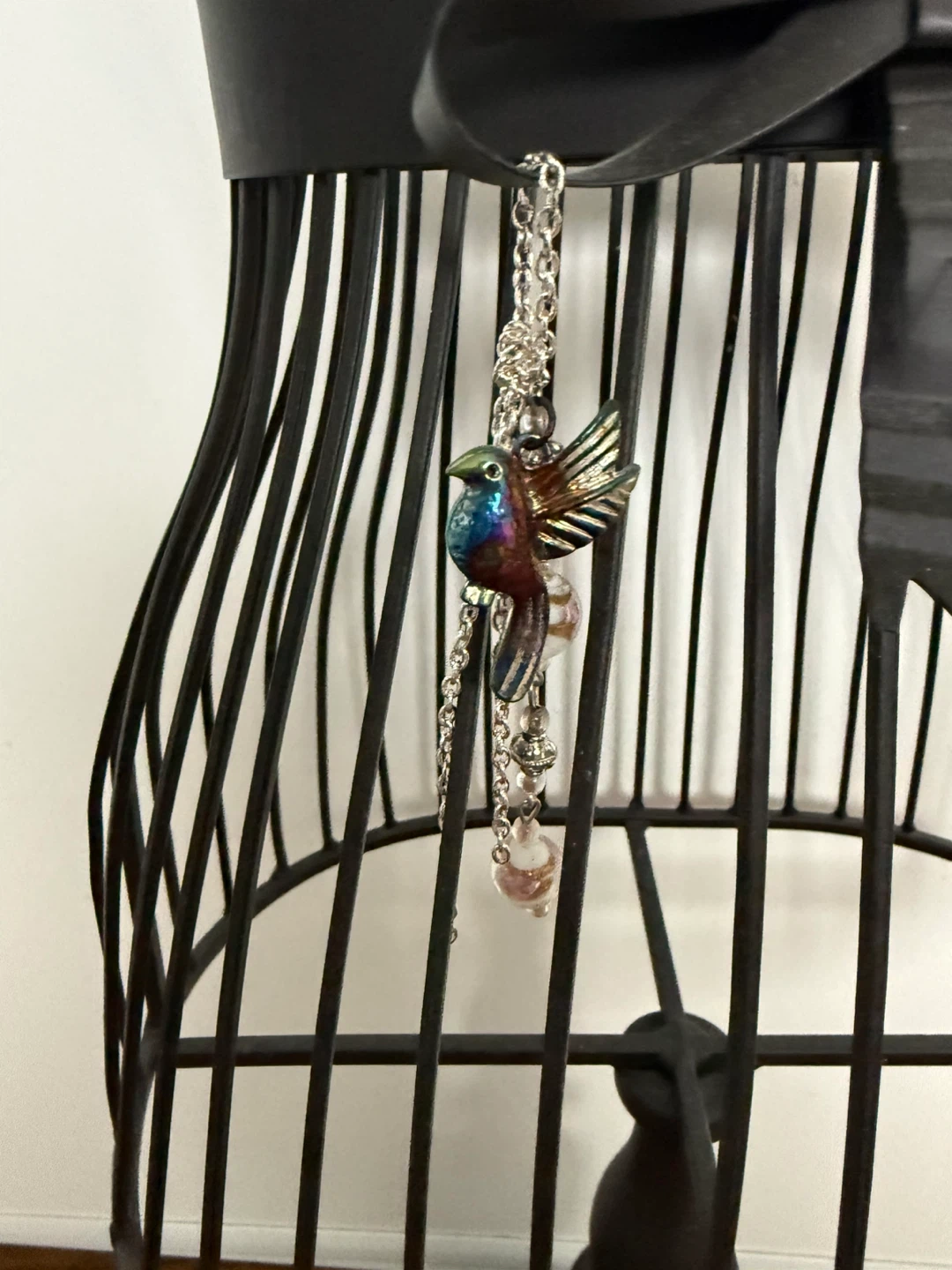 Black Wire Mannequin Display Bust with Ribbon - photo 2