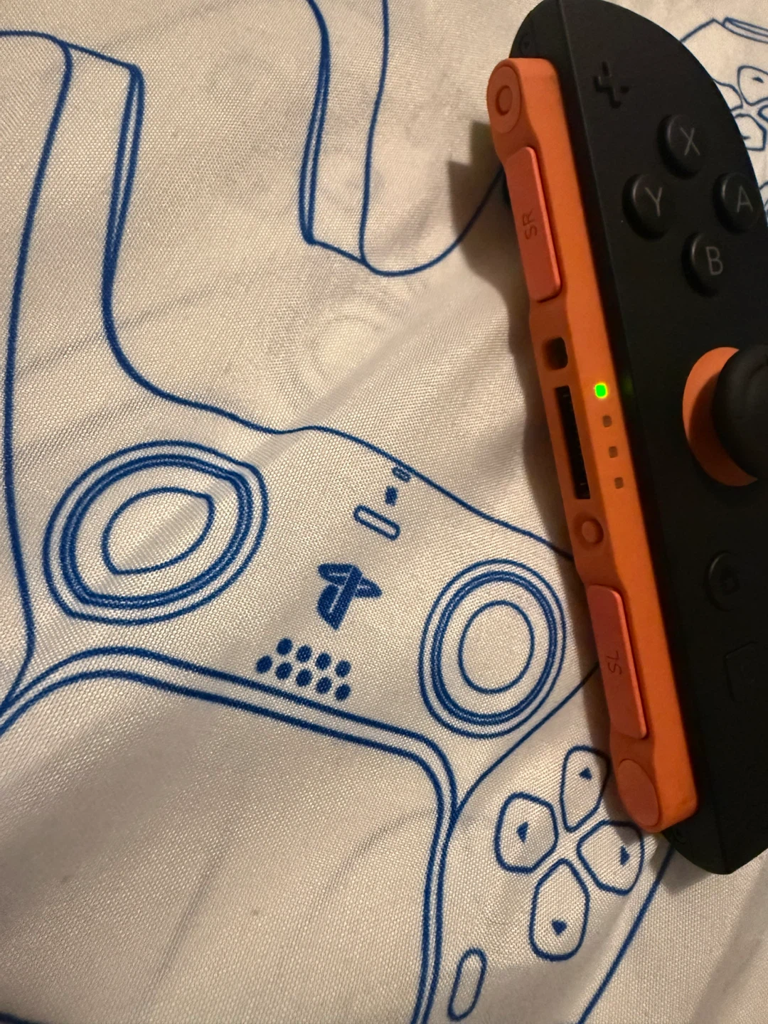 Nintendo Switch Joy-Con (R) Controller - Orange/Black - photo 4