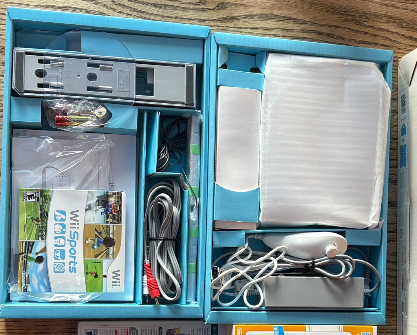 Nintendo Wii Console Bundle with Games and Accessories - photo 2
