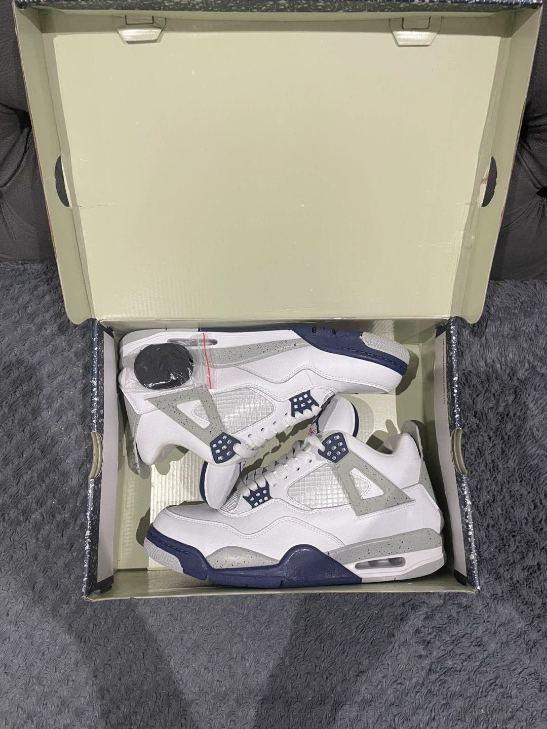 Air Jordan 4 Retro "Midnight Navy" Men's Size 10