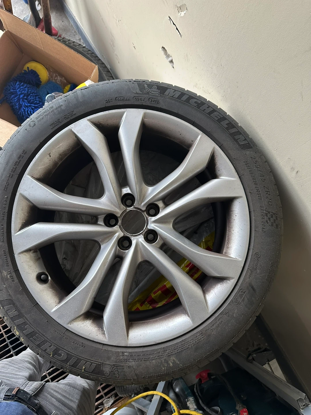 4 Michelin 255/45 ZR20 Extra Load Tire - photo 2