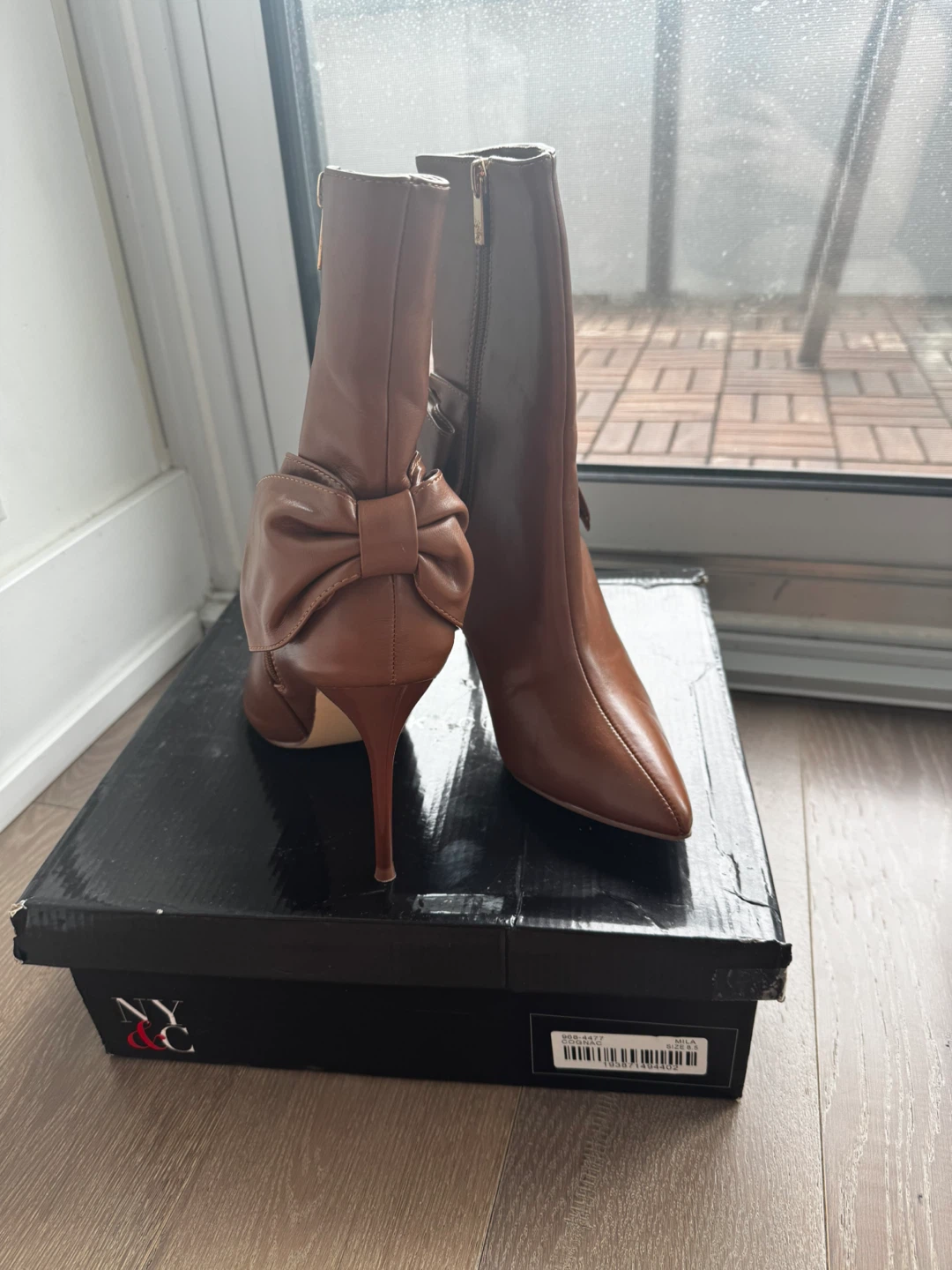 NYC Company Brown Bow Ankle Boots - photo 2