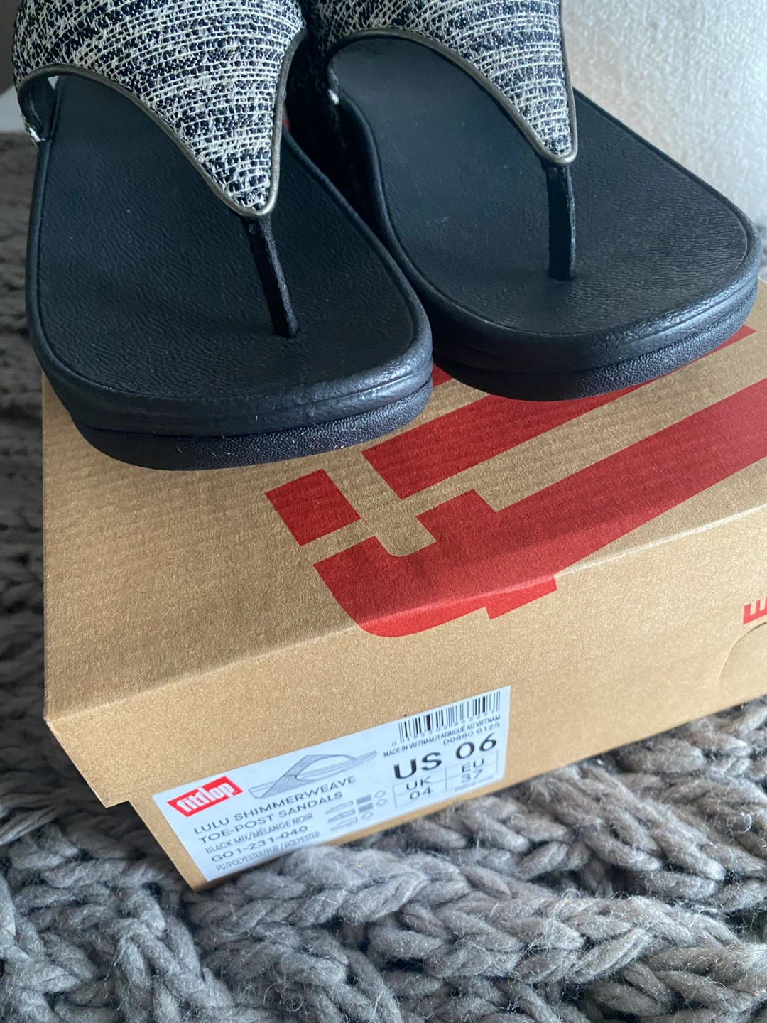 FitFlop Lulu Shimmerweave Toe-Post Sandals - US Size 6 - photo 5