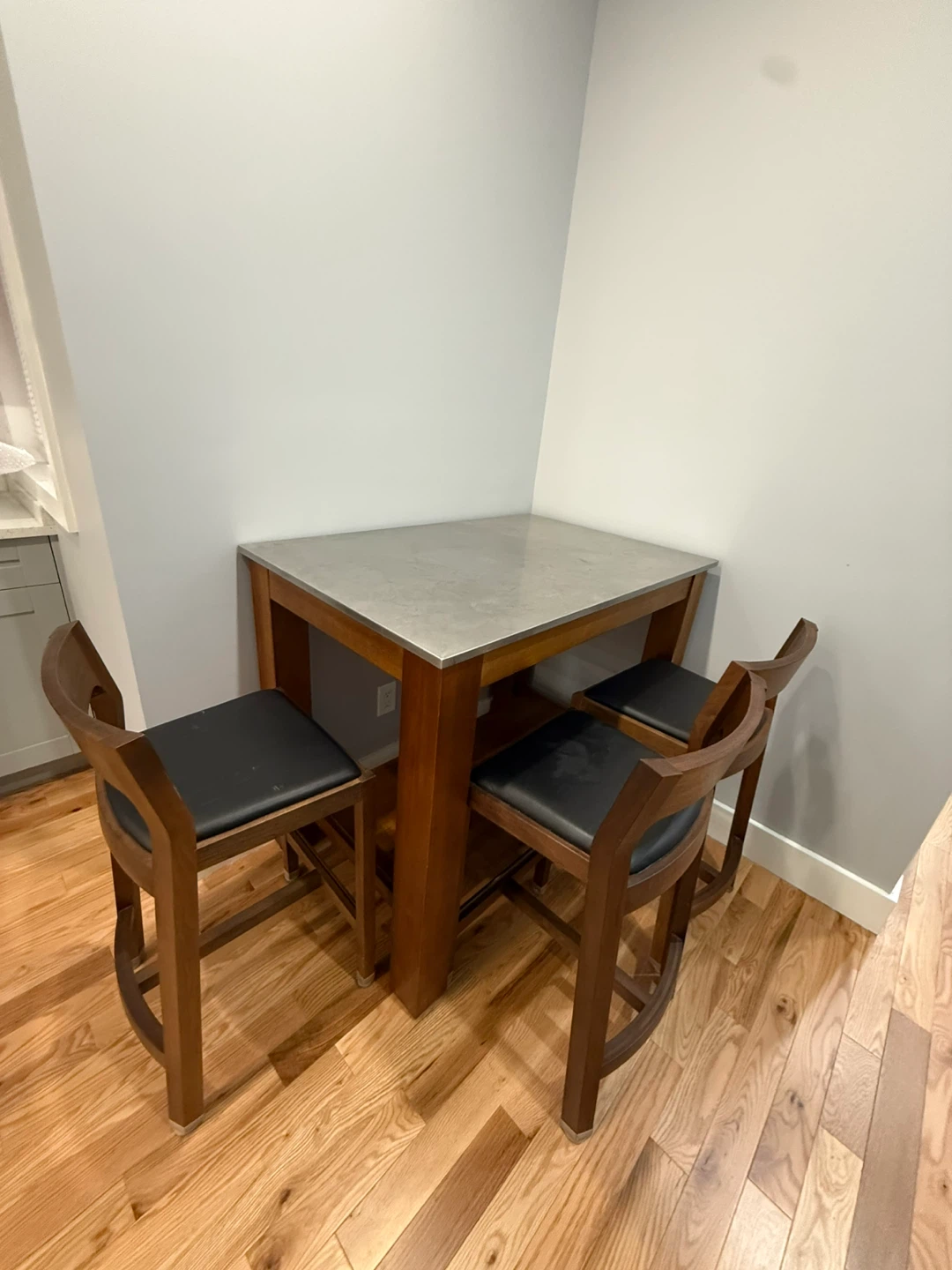 Wood and Metal Bar Table Set with 4 Chairs