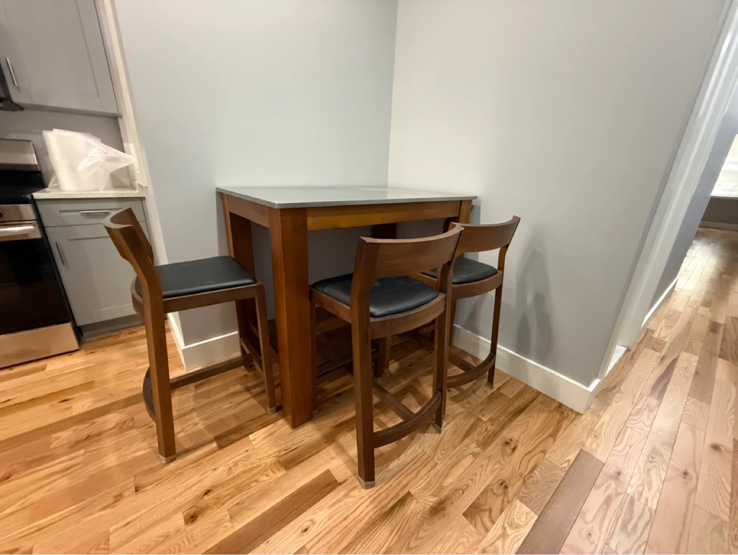 Wood and Metal Bar Table Set with 4 Chairs - photo 3