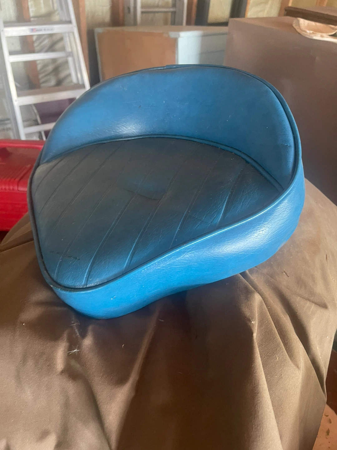 Blue Boat Seat and lures - photo 2
