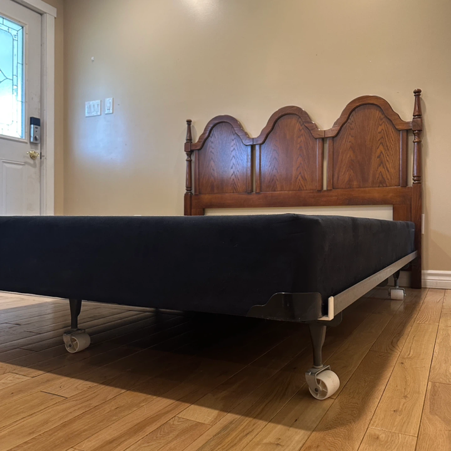 Sklar Pepplar Oak Wood Queen Size Bed Set (CAN DELIVER) - photo 5