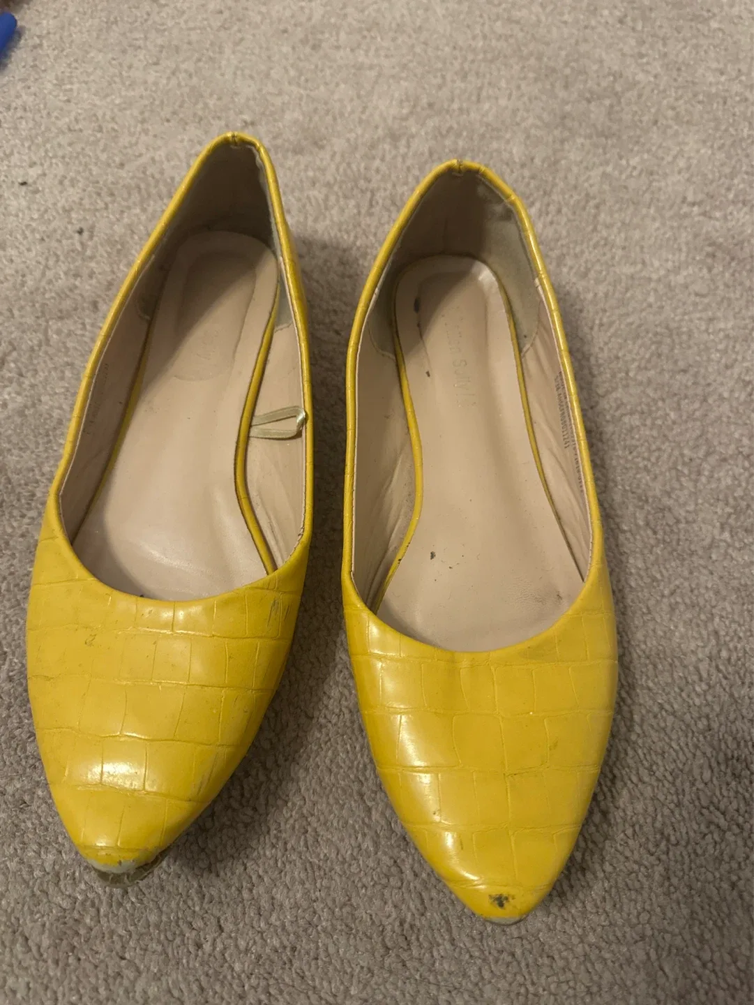 Women's Yellow Croc Pointed Toe Flats
