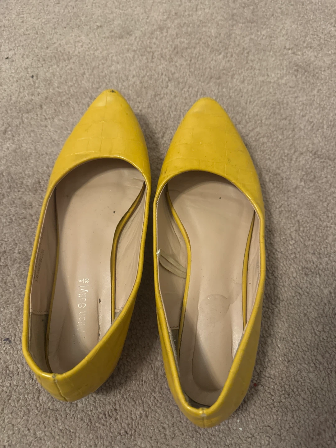 Women's Yellow Croc Pointed Toe Flats - photo 2