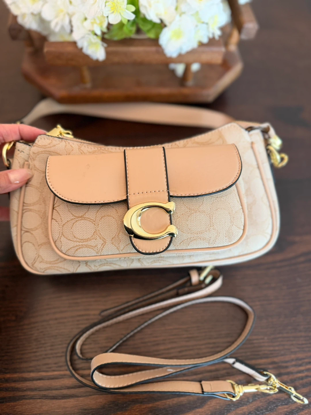 Tabby Shoulder Bag