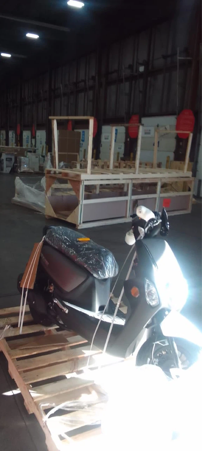 Venom Roma 50cc Scooter - photo 3