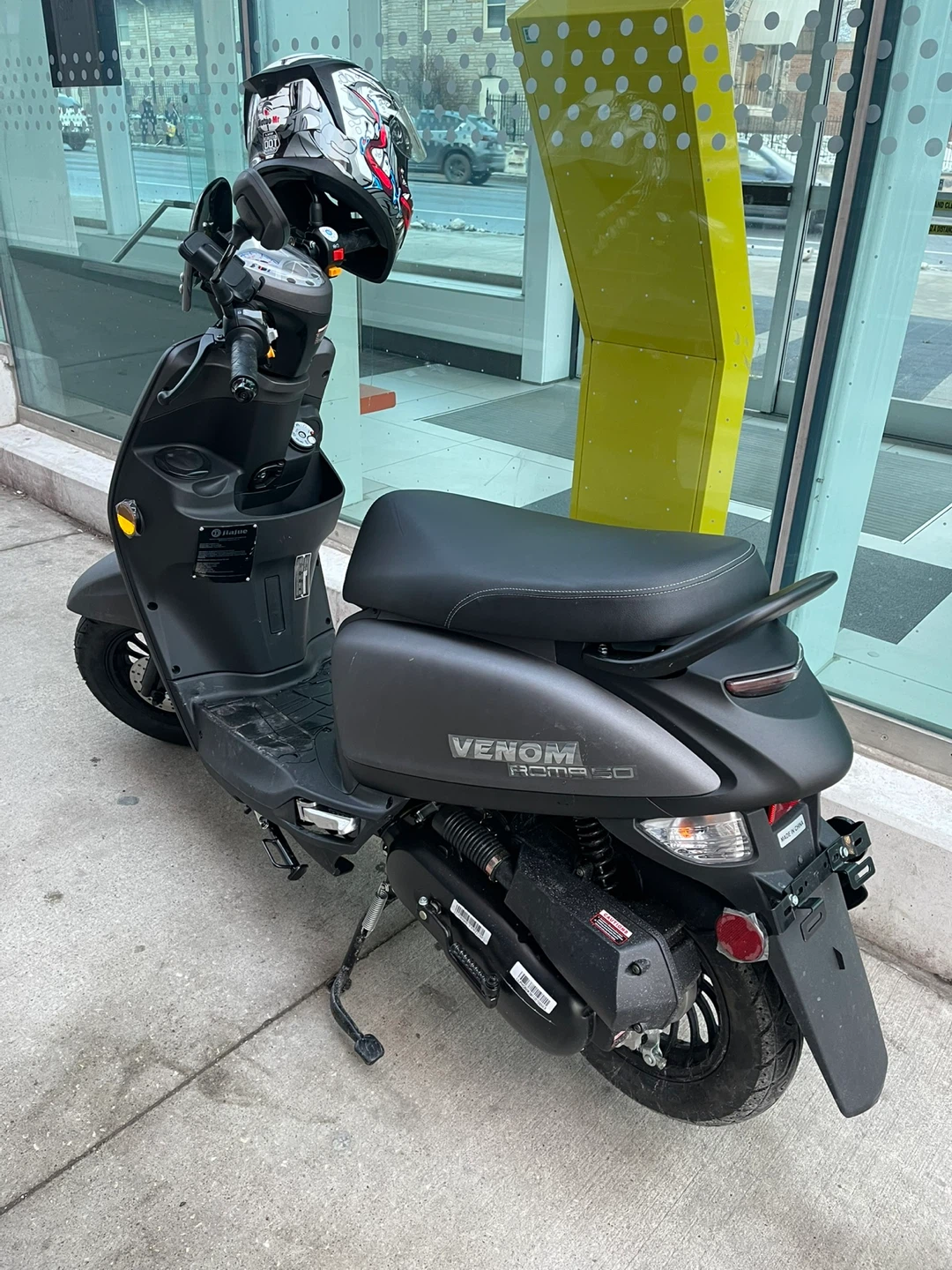 Venom Roma 50cc Scooter