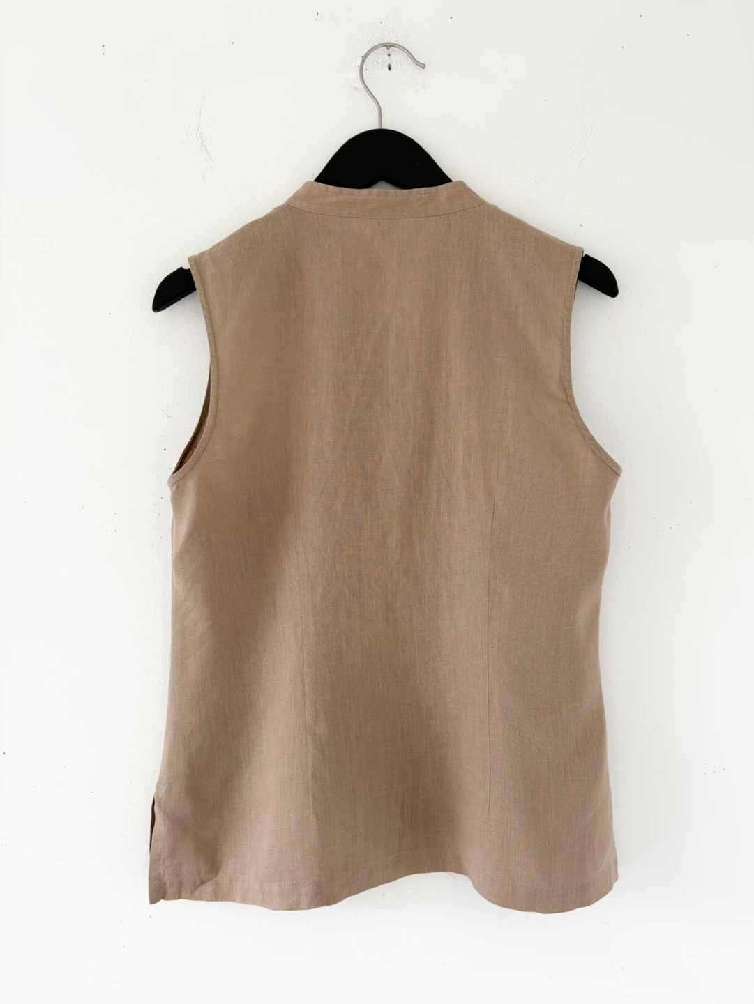 100% Linen Sleeveless Blouse with Frog Closure - photo 2
