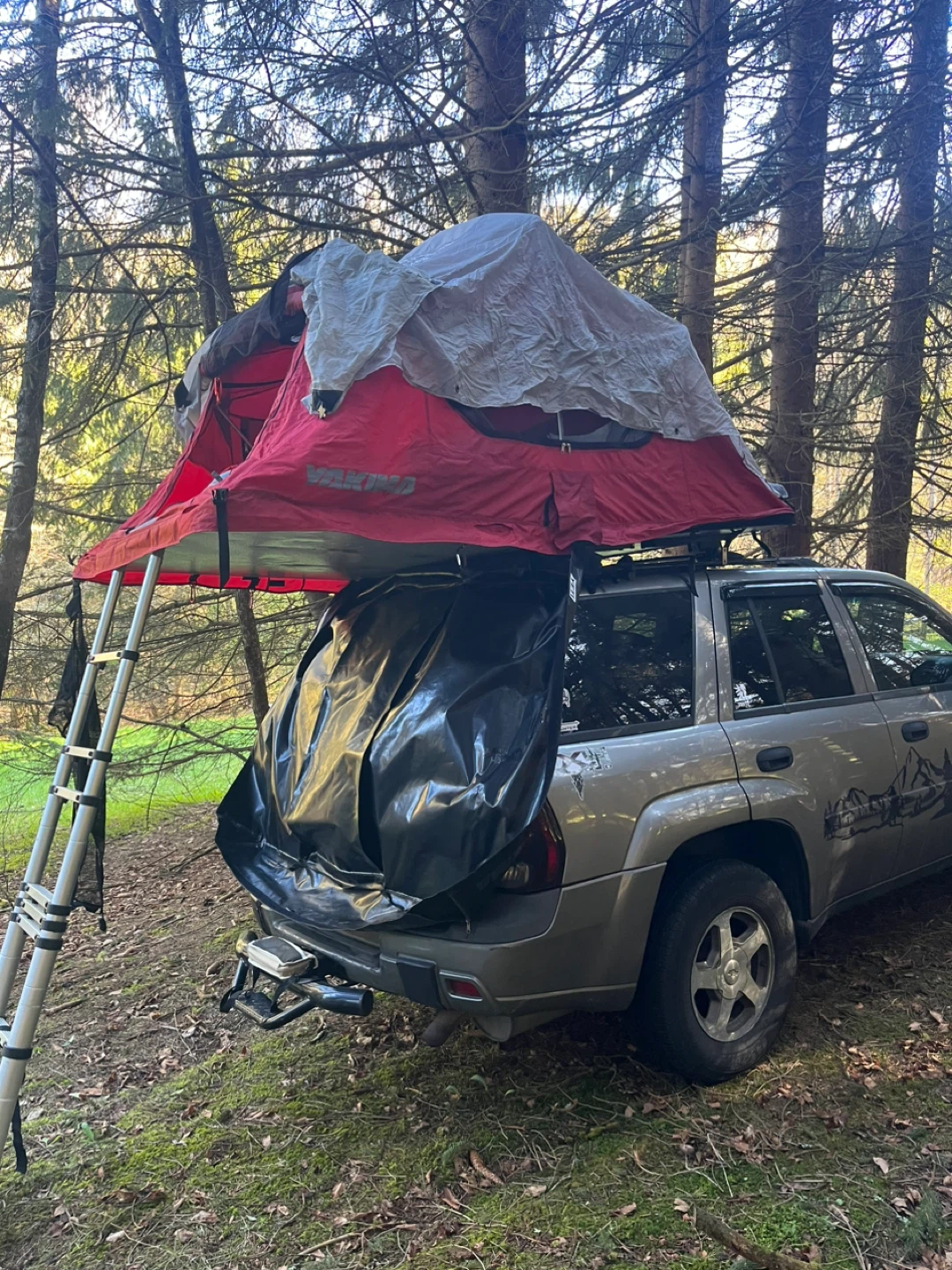Red Roof Nest Tent with Ladder