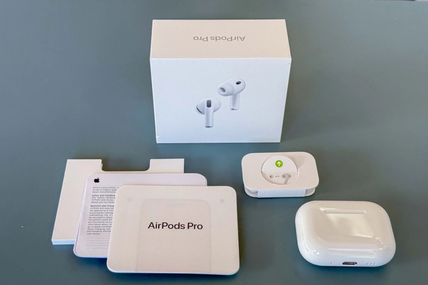 Apple AirPods Pro (3nd Generation) - photo 2