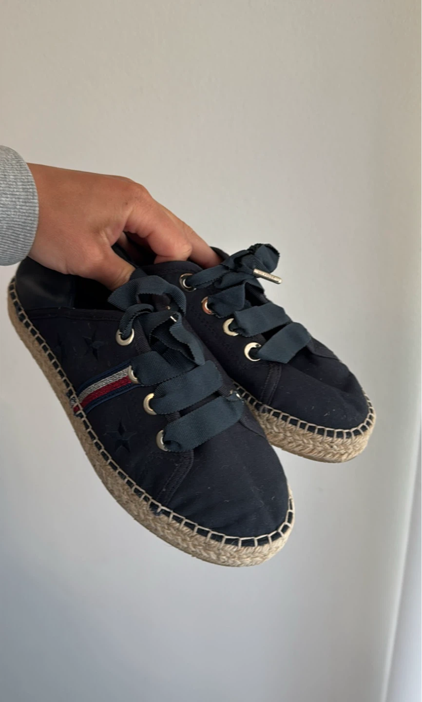 Tommy Hilfiger Women’s Espadrilles  6