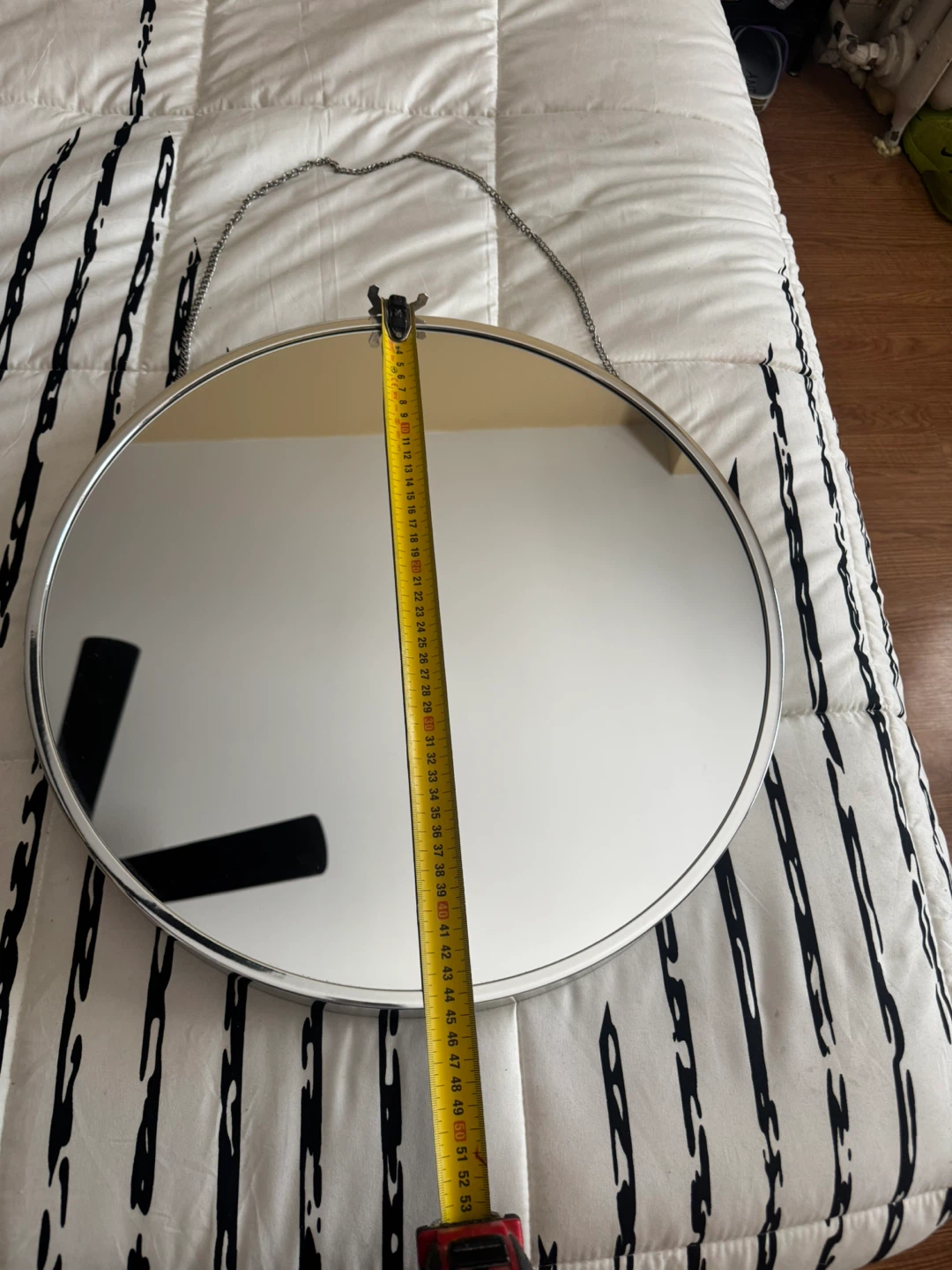 Round Wall Mirror with Hanging Chain - photo 3