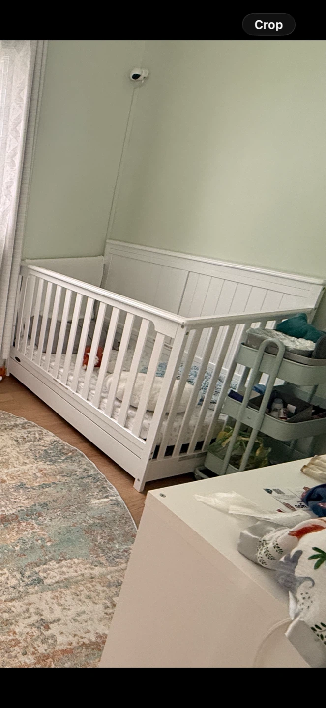 Graco Hadley 4-in-1 Convertible Crib with Drawer - White