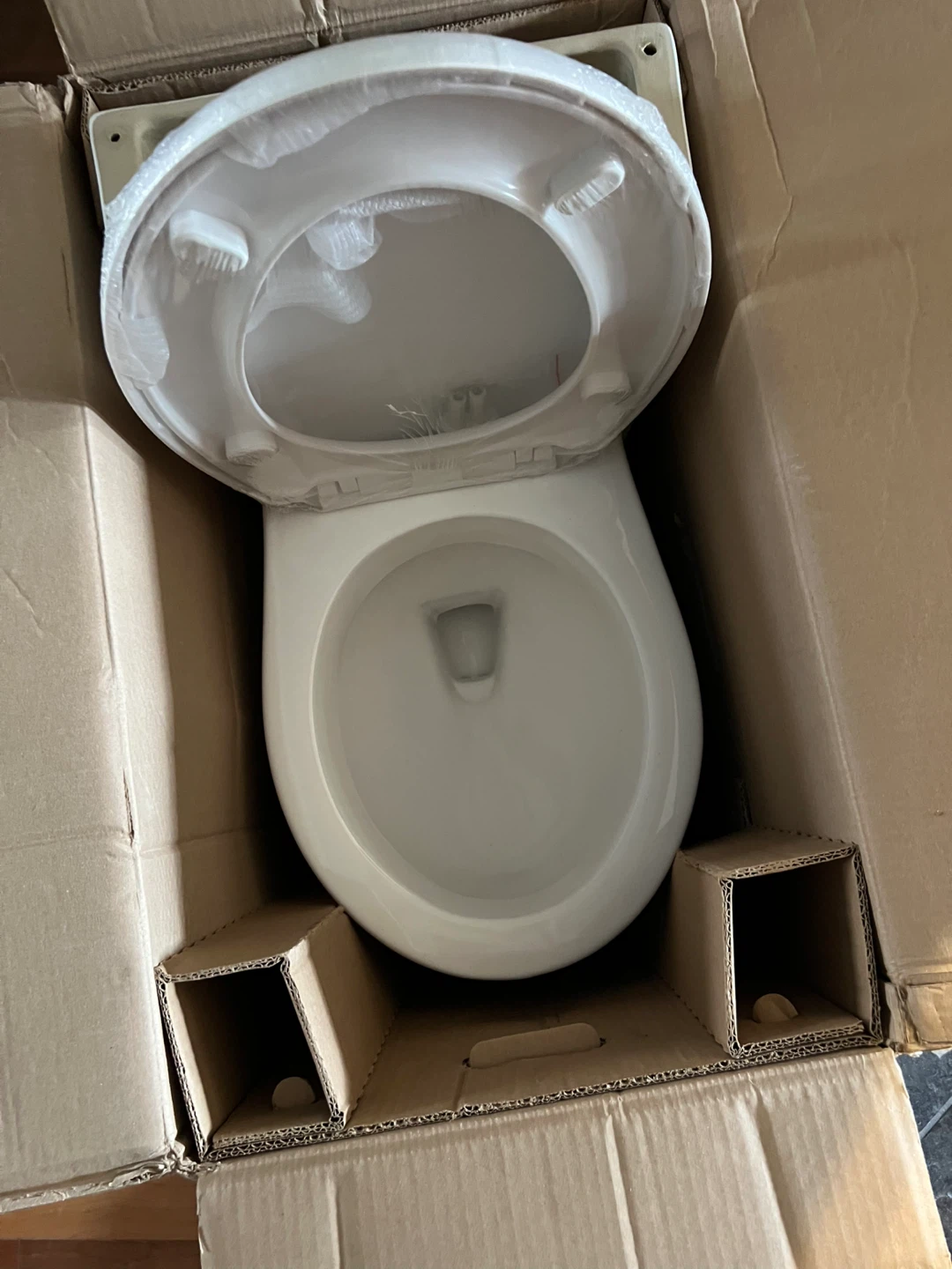 White Toilet Bowl and Tank Set
