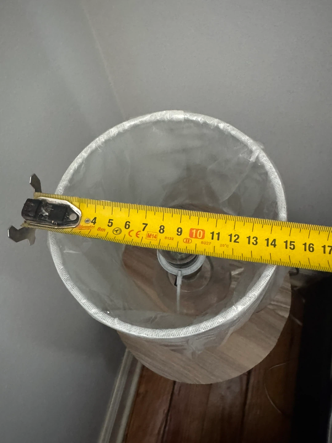 Small White Table Lamp - photo 3