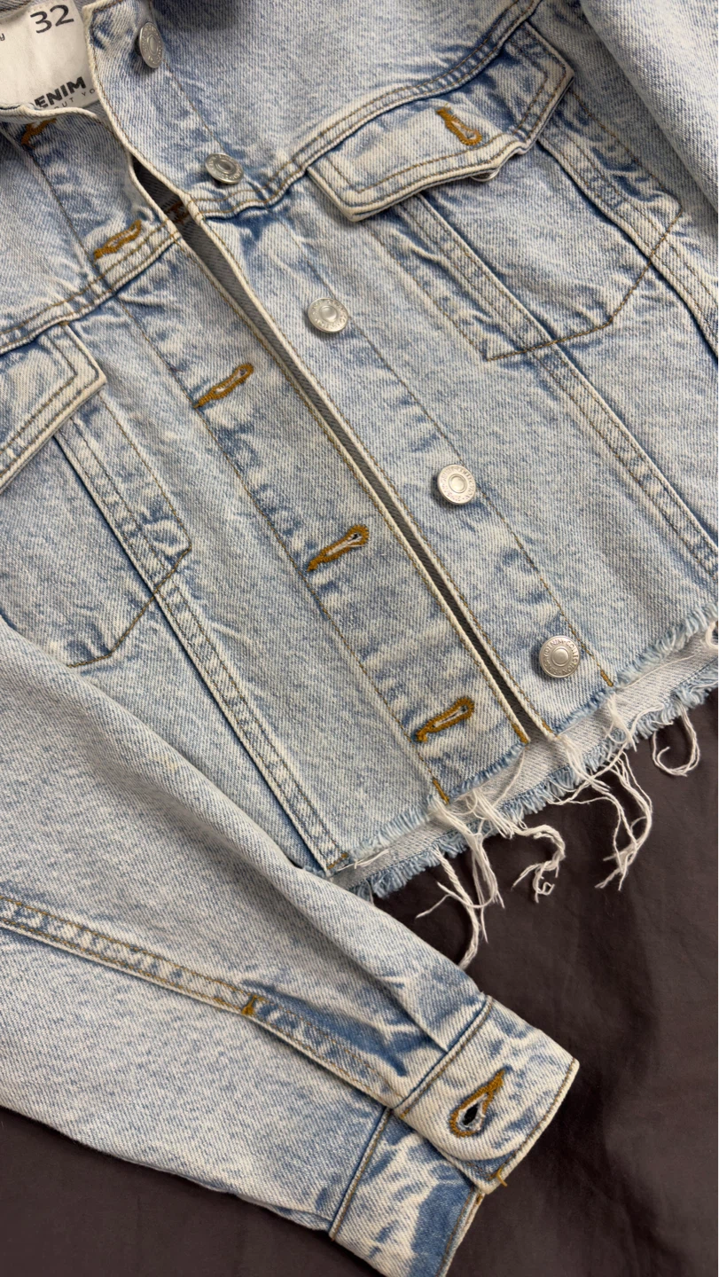 Women’s Denim Jacket - Size 32 xs - photo 3