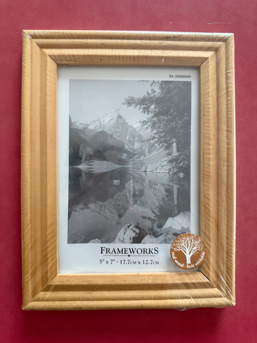 Frameworks Photo Frames (5"x7" & 4"x6")