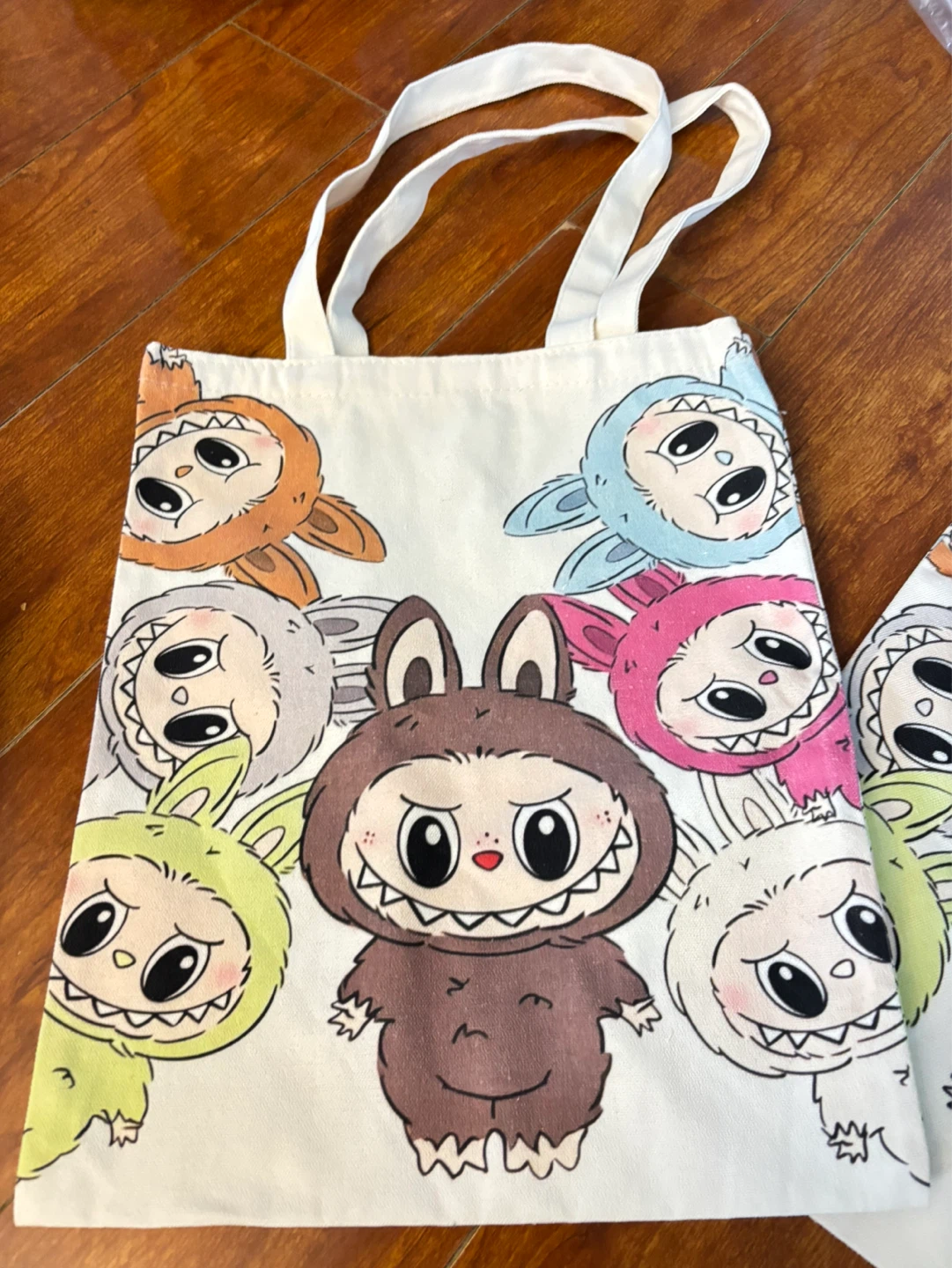Labubu The Monsters Tote Bag （brand new）