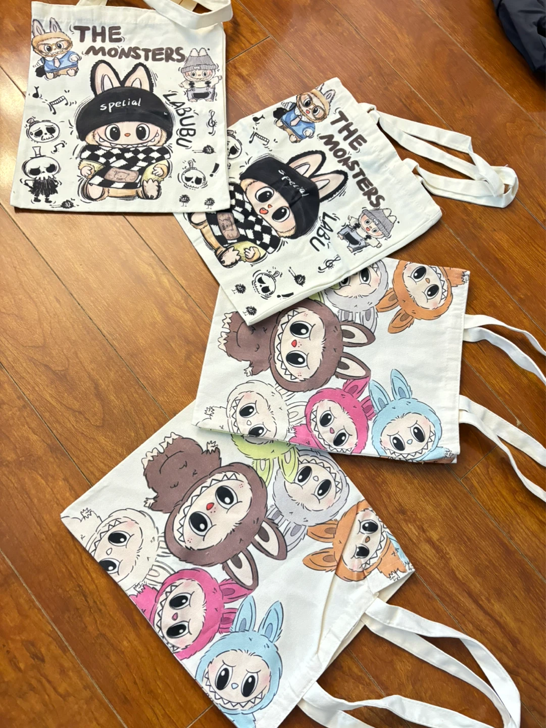 Labubu The Monsters Tote Bag （brand new） - photo 3