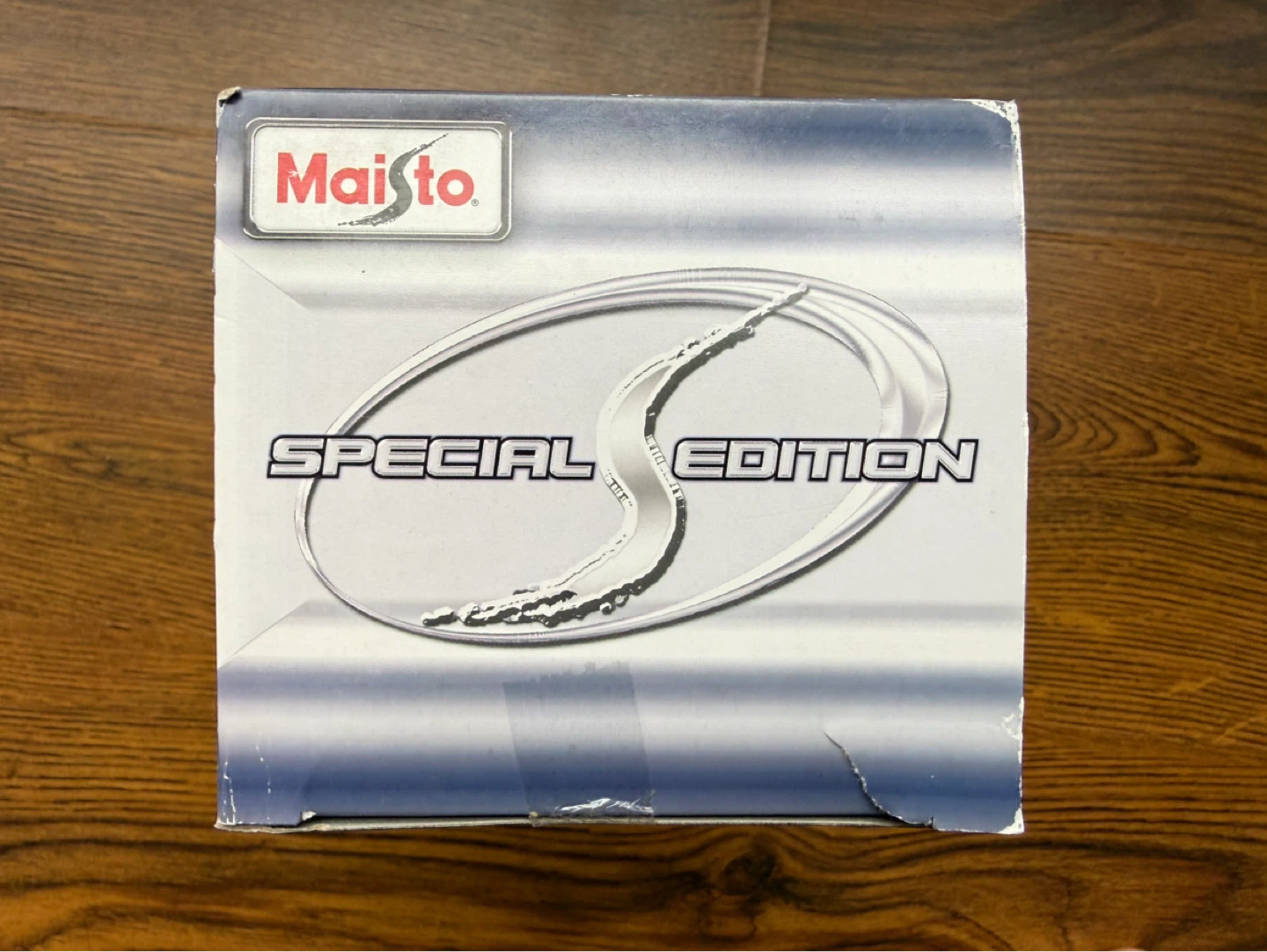 Maisto 1:24 2010 Chevrolet Camaro SS RS Special Edition Yellow - photo 3