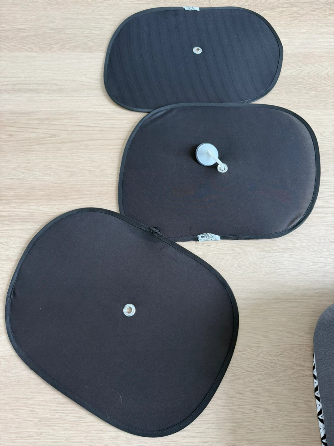3 Car Sunshade with attachments for 5$ - photo 2