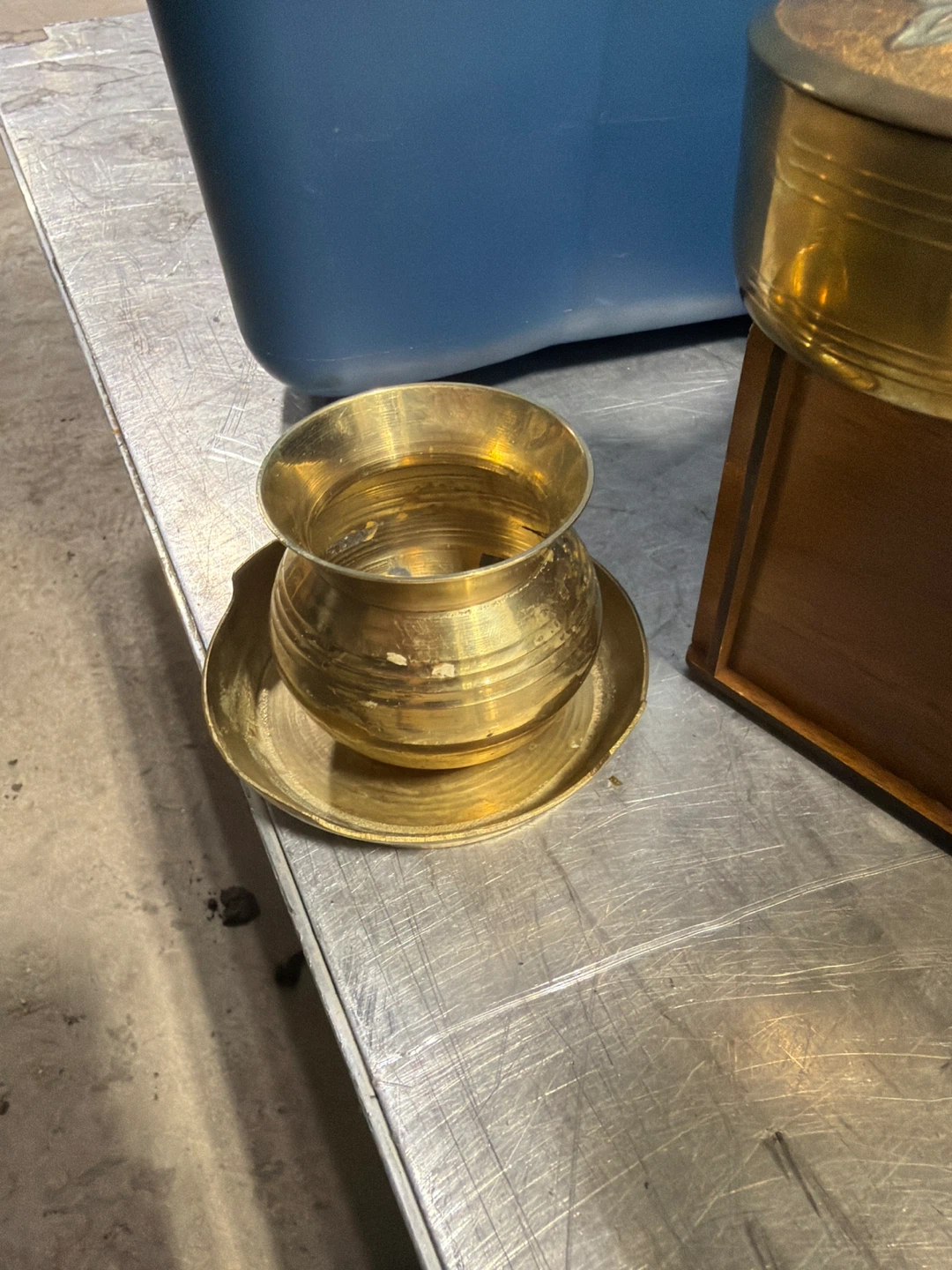 Small Brass Vase - photo 5