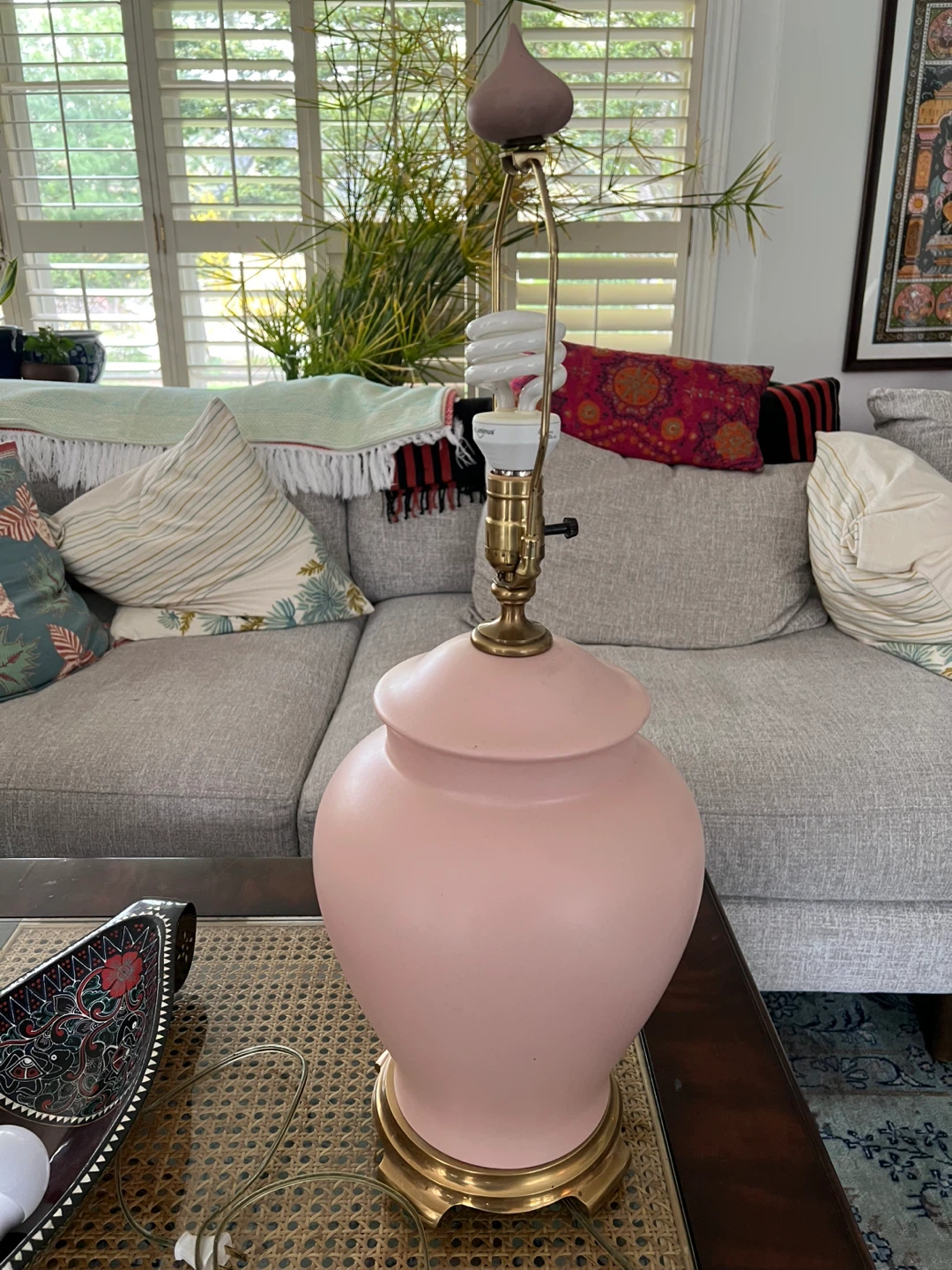 Pair of Pink Ceramic Lamps with Brass Base - photo 4
