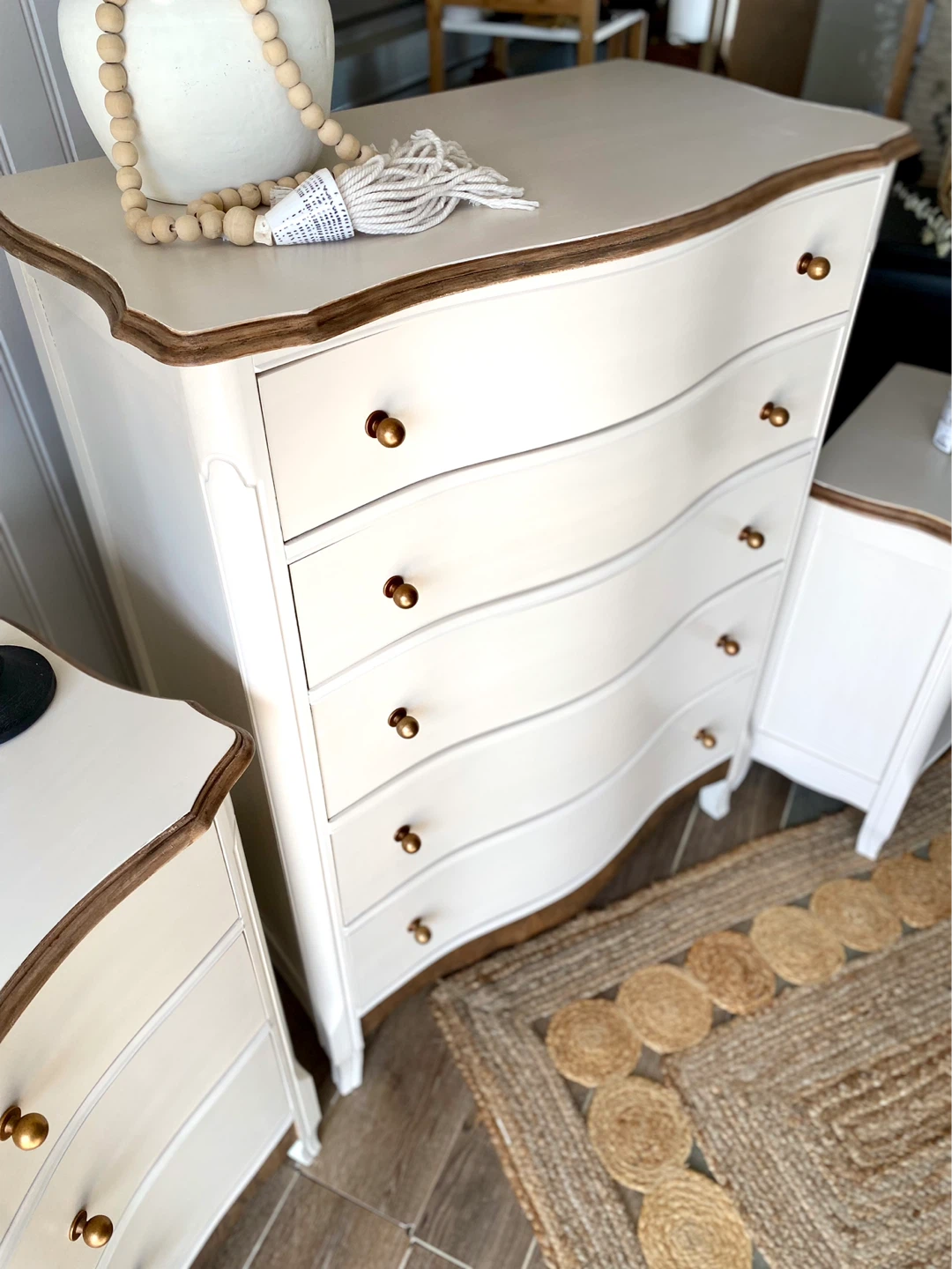 Modern Provincial dresser set - photo 4