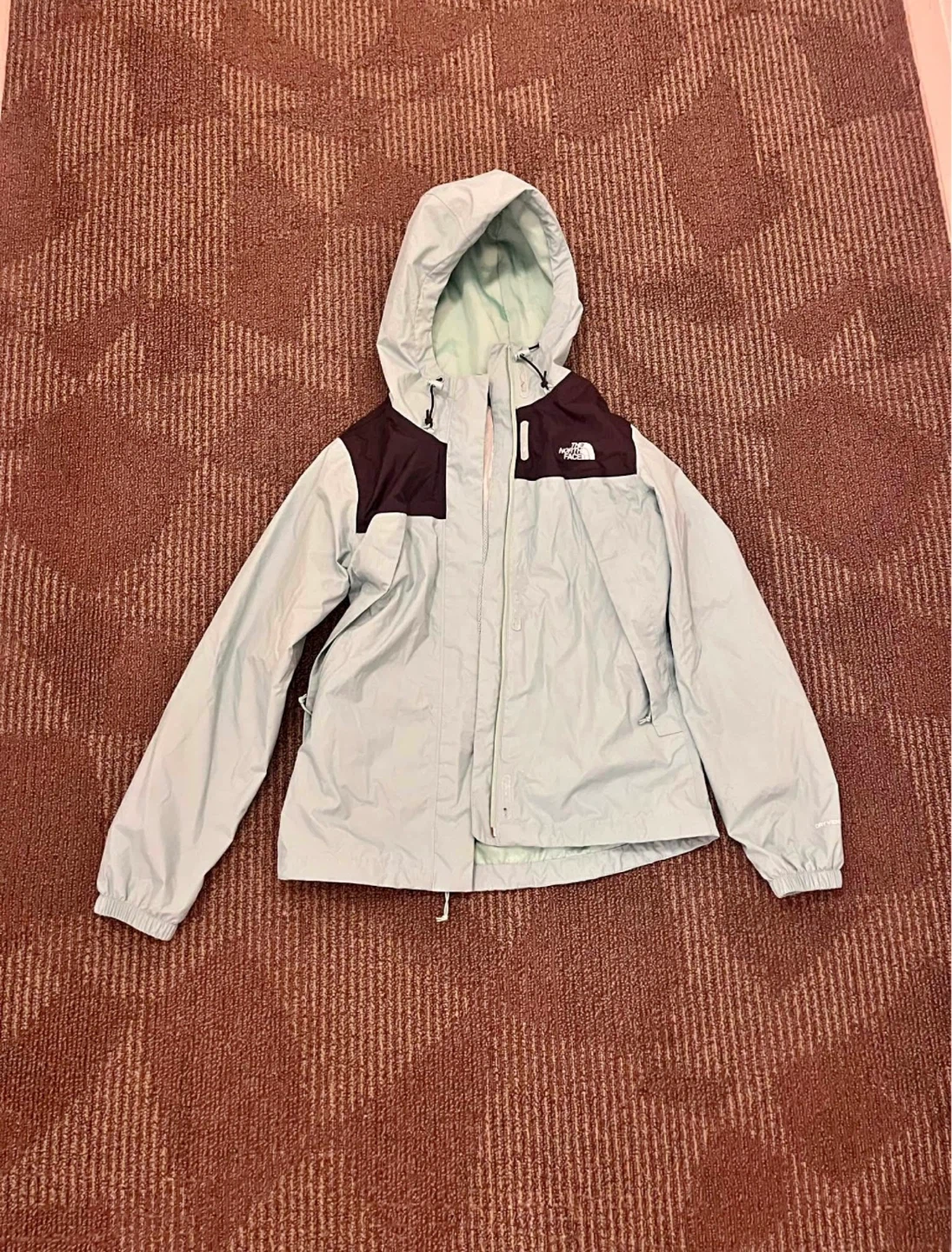 The North Face Womens rain Jacket