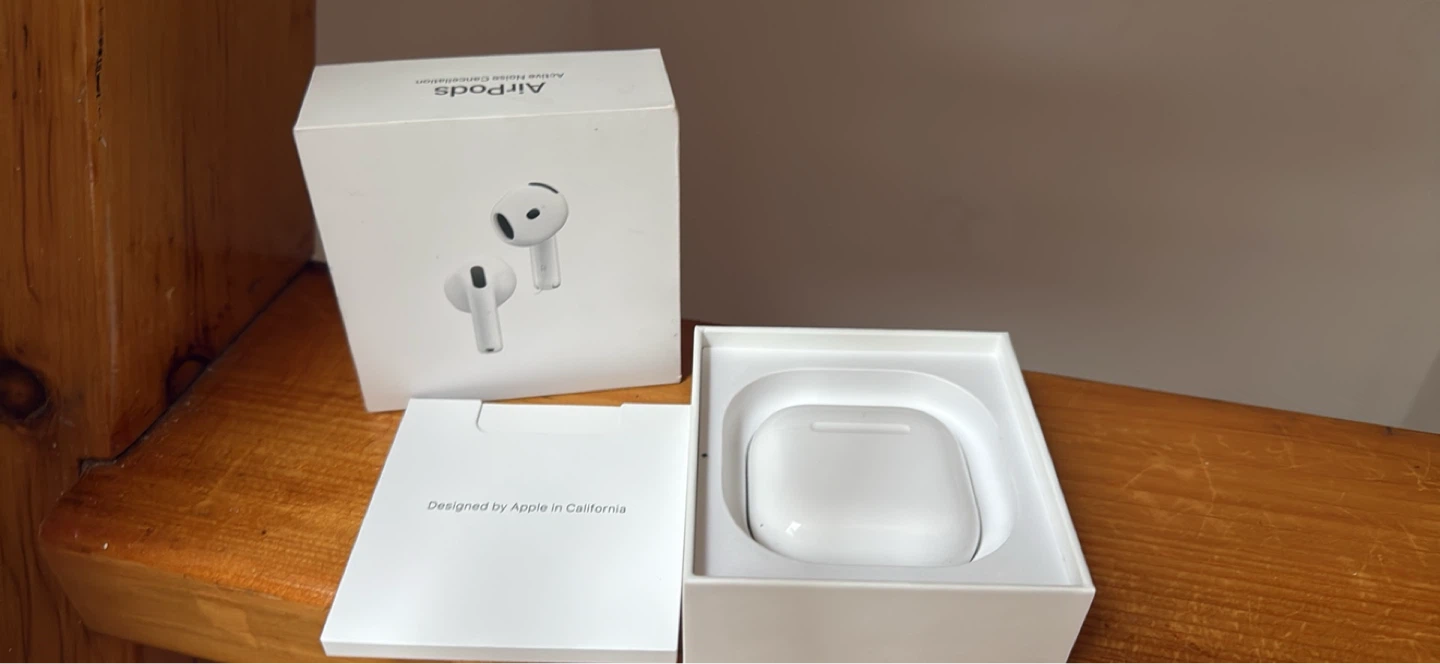Apple AirPods 4 with Charging case and ANC