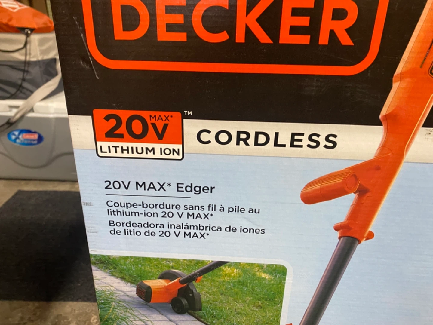BLACK+DECKER 20V MAX Cordless Edger - photo 5