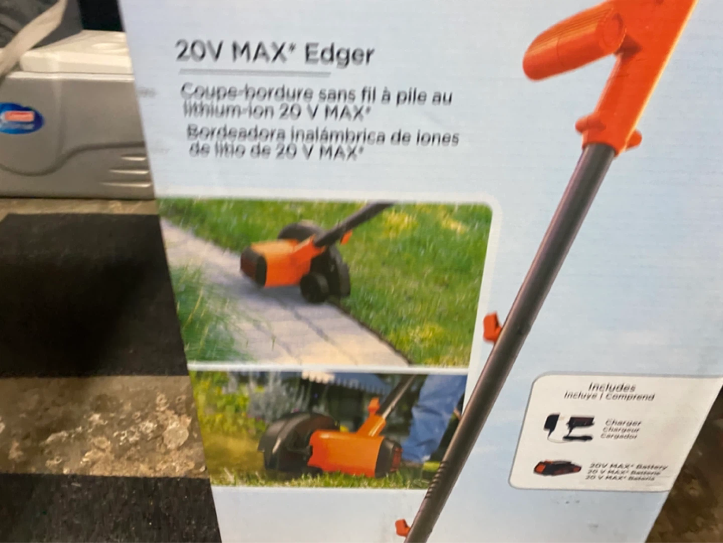 BLACK+DECKER 20V MAX Cordless Edger - photo 4