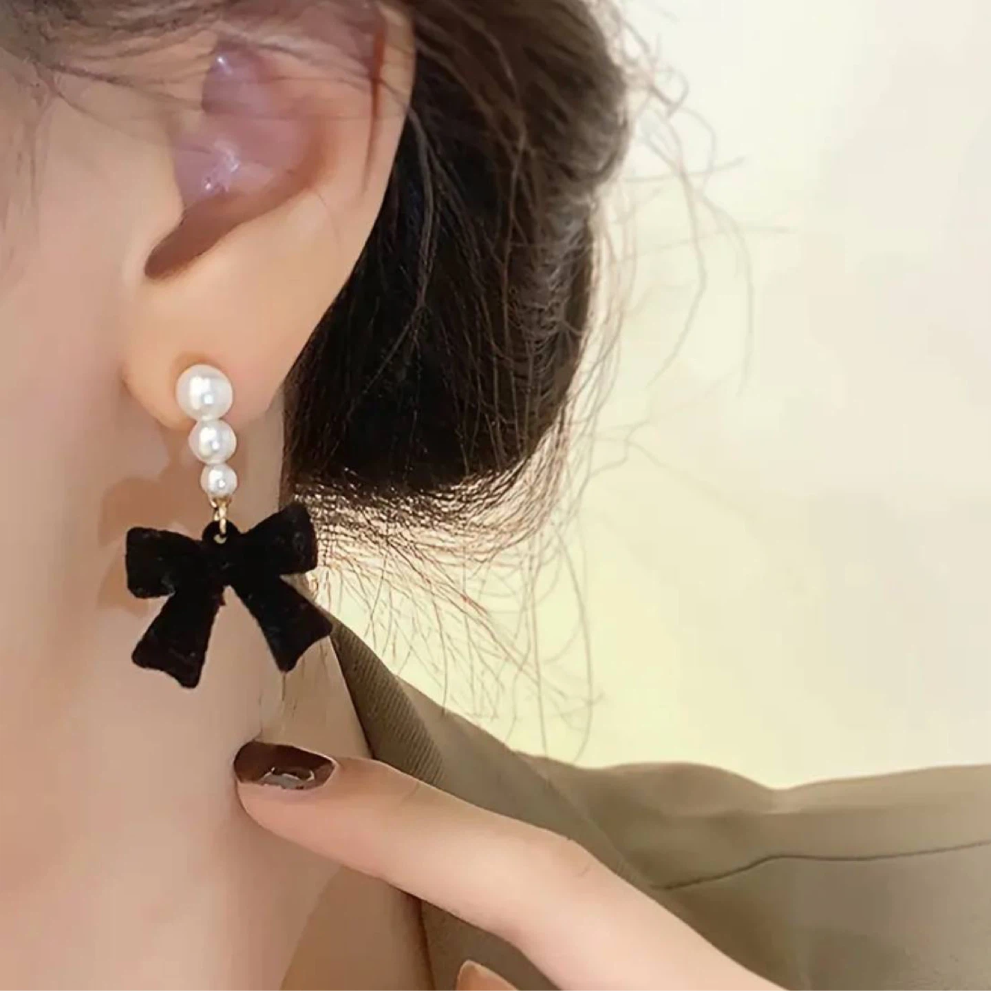 Black Velvet Bow Pearl Earrings