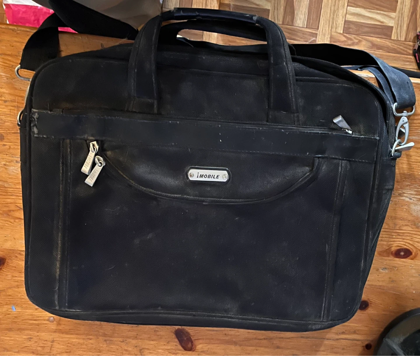 iMobile Black Laptop Bag with Shoulder Strap