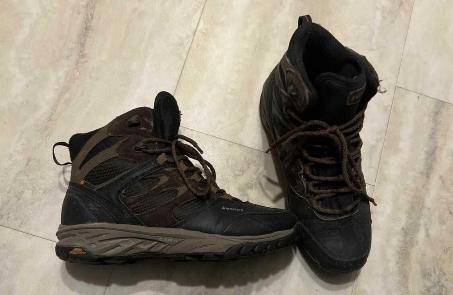 Woods Hiking Boots - Men's size 8
