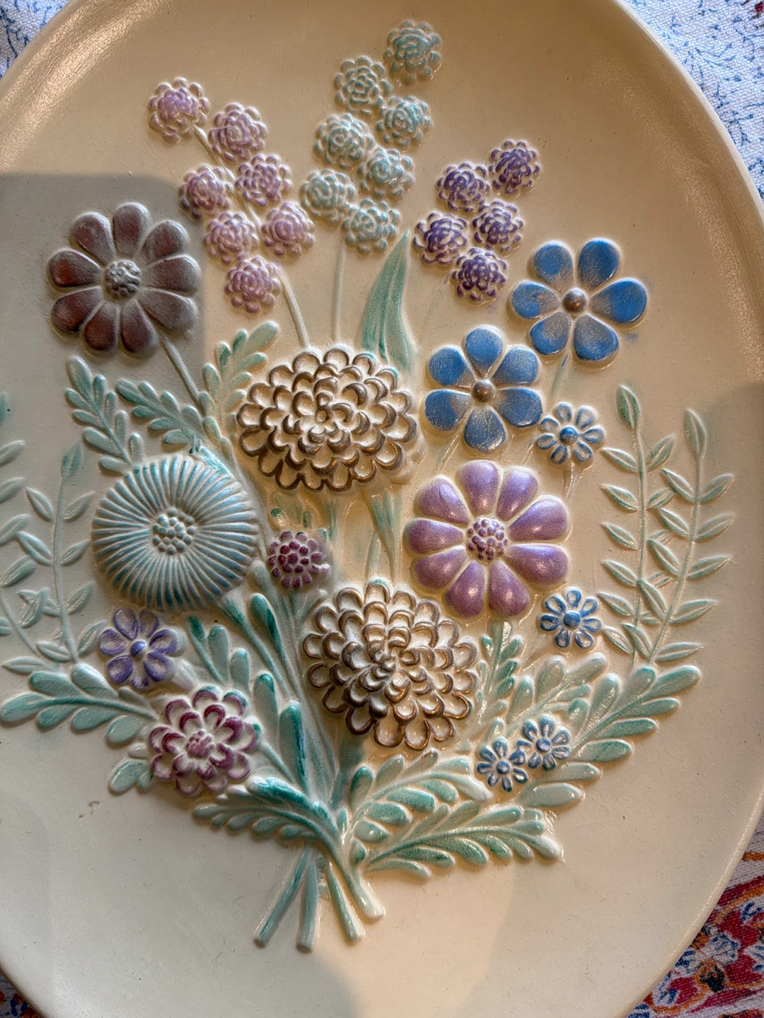 Embossed Floral Oval Platter - photo 4