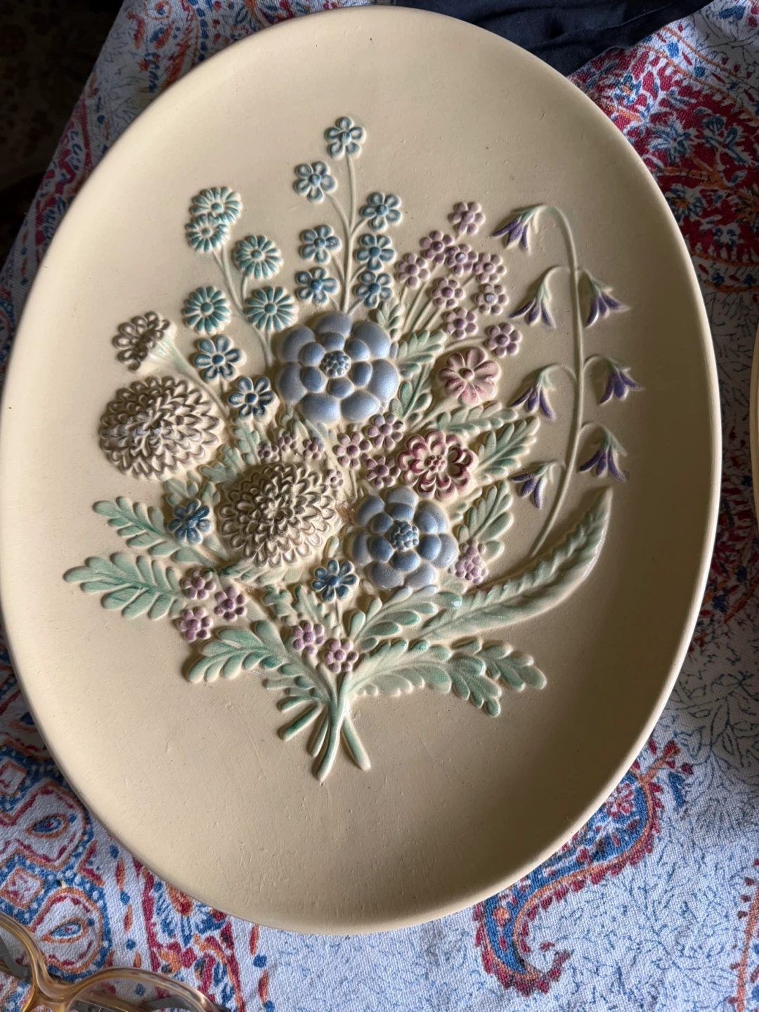 Embossed Floral Oval Platter