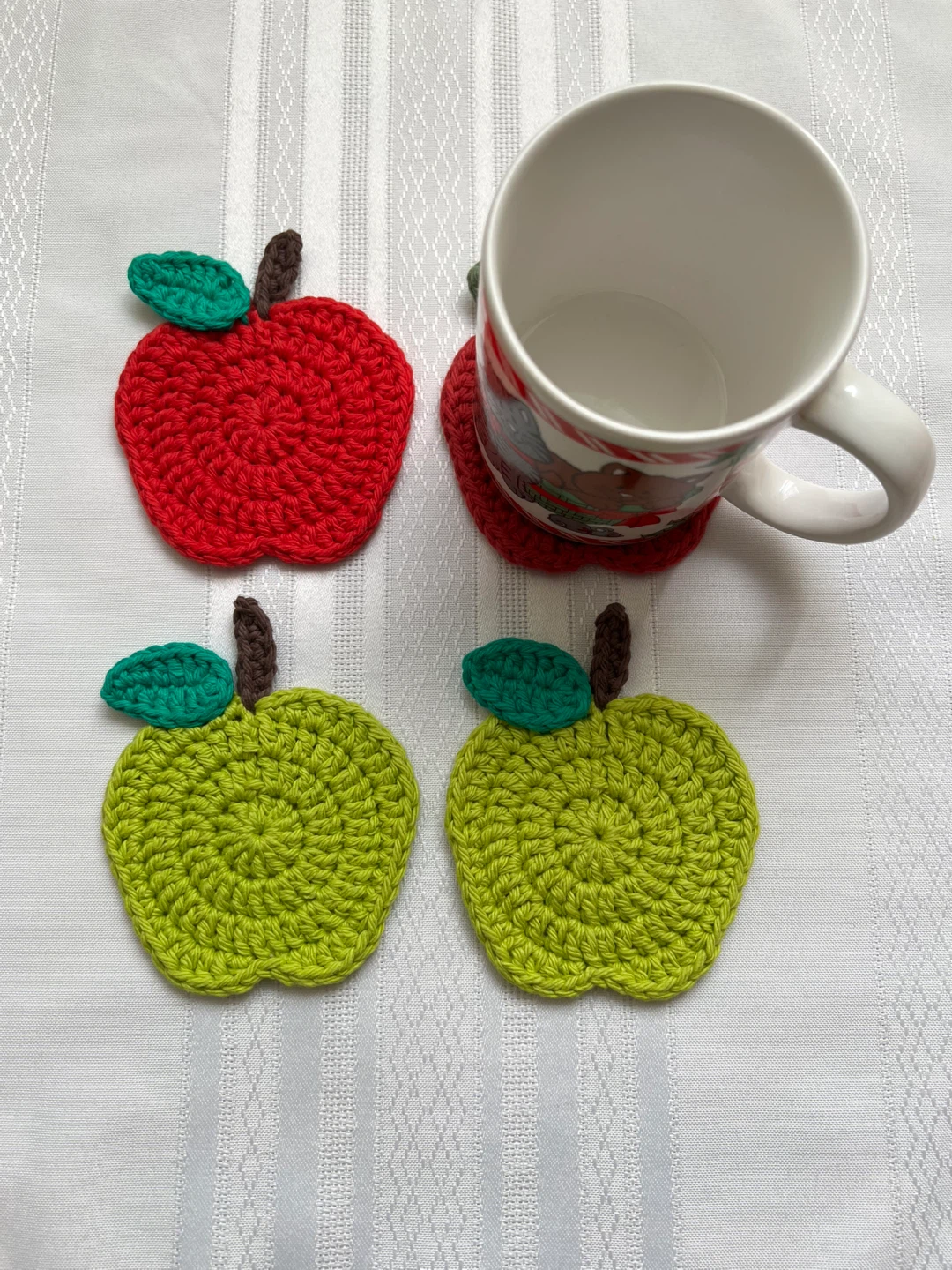 Set of 4 Crochet Apple Coasters - photo 2