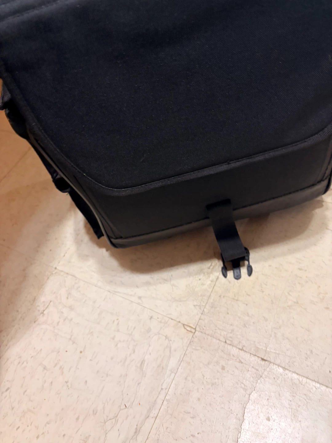 Black multi-pocket utility bag - photo 5