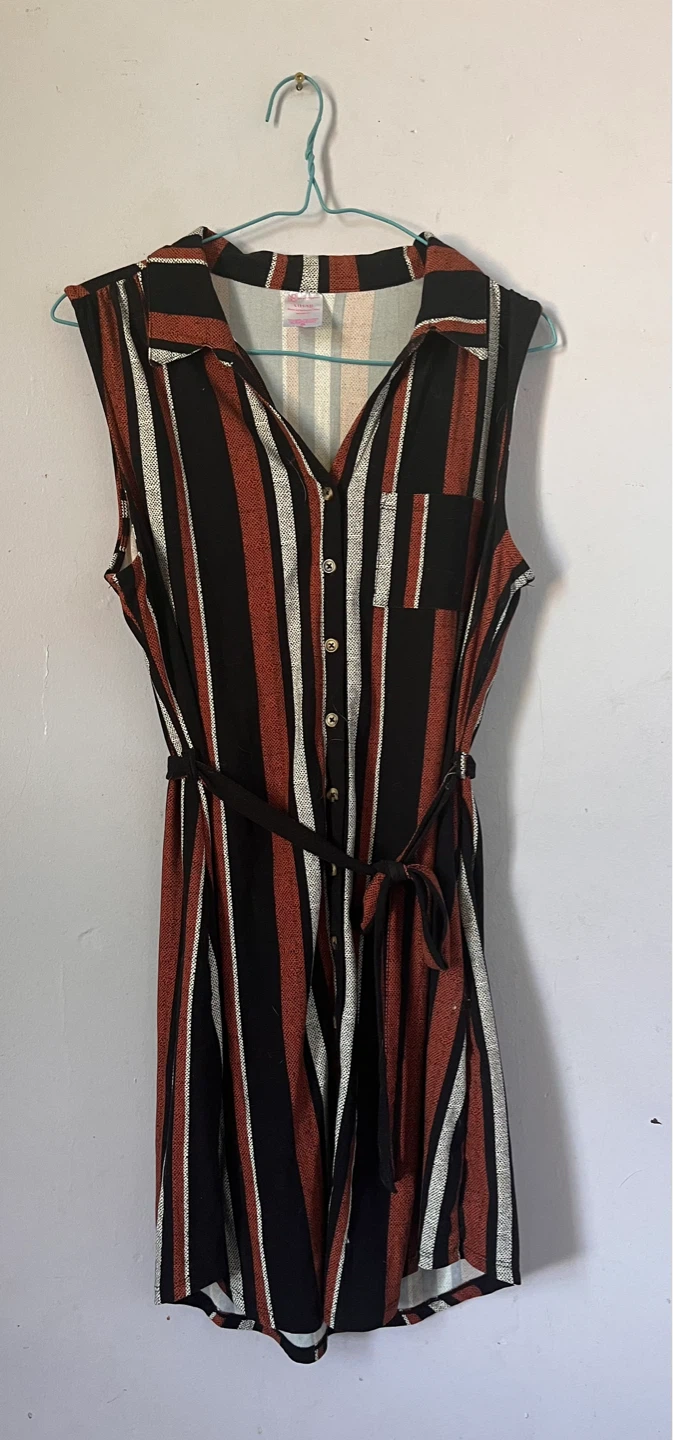 Women's Striped Sleeveless Dress with Belt