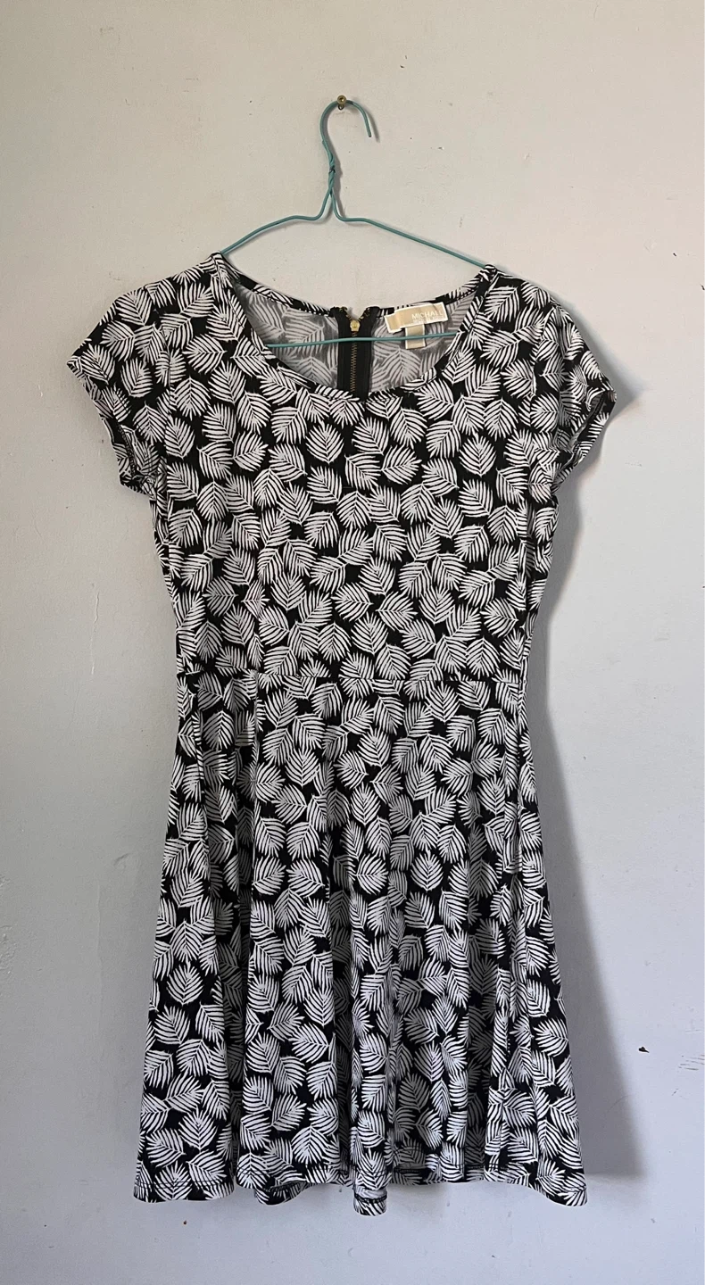 Michael Kors Black & White Leaf Print Fit & Flare Dress