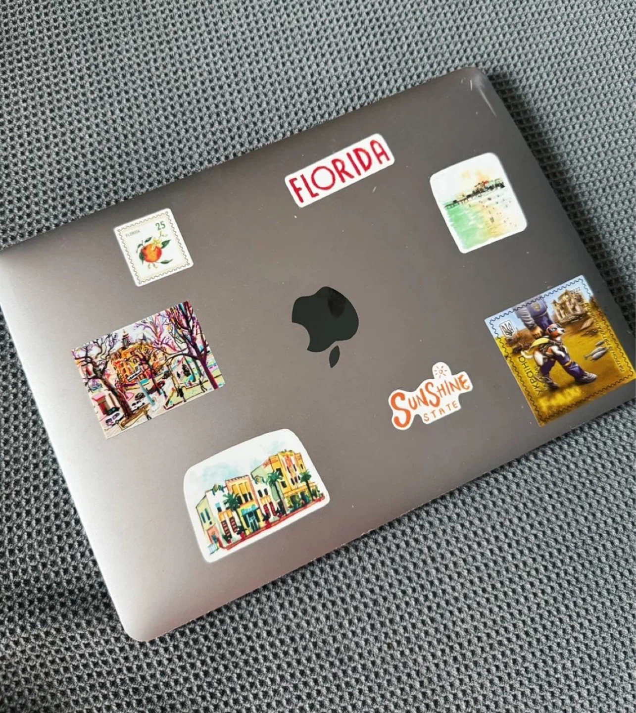 MacBook 12” 256GB – Cracked Screen - photo 2